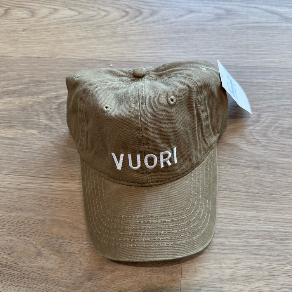 NWT vuori hat